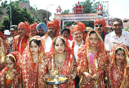 A view of colourful ceremony during the inauguration of Annual Navrata Festival-2009 at Katra.