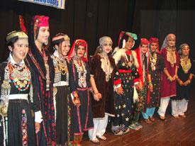 A view of participating artists during Jammu and Kashmir Festival at New Delhi.