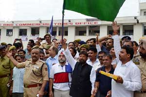 Shri Amarnathji Yatra flagged off from Lakhanpur.